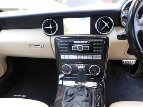 Mercedes-Benz SLK SLK250 CDI BLUEEFFICIENCY AMG SPORT AUTOMATIC 15