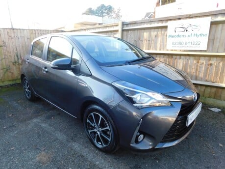 Toyota Yaris VVT-I ICON TECH HYBRID CVT AUTOMATIC 5dr 2