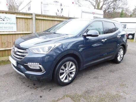 Hyundai SANTA FE 2.2 CRDI PREMIUM BLUE DRIVE7 SEAT 4WD 5dr 8