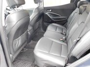 Hyundai SANTA FE 2.2 CRDI PREMIUM BLUE DRIVE7 SEAT 4WD 5dr 19