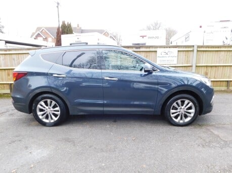 Hyundai SANTA FE 2.2 CRDI PREMIUM BLUE DRIVE7 SEAT 4WD 5dr 3