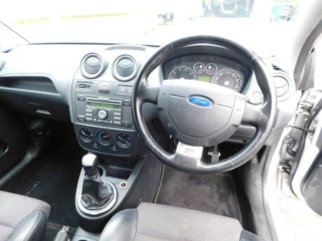 Ford Fiesta 1.2 STYLE CLIMATE 16V 3 Dr 10