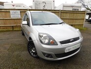 Ford Fiesta 1.2 STYLE CLIMATE 16V 3 Dr 1