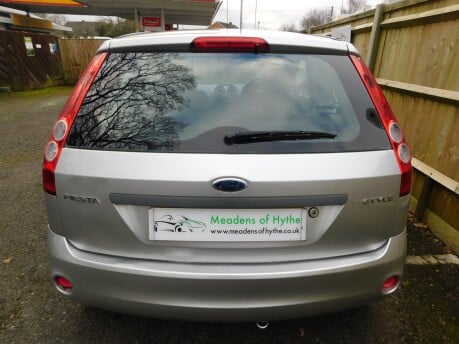 Ford Fiesta 1.2 STYLE CLIMATE 16V 3 Dr 5