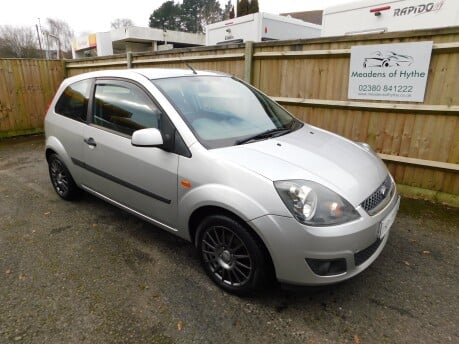 Ford Fiesta 1.2 STYLE CLIMATE 16V 3 Dr 2