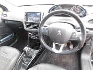 Peugeot 2008 1.2 PURETECH ALLURE PREMIUM 5dr 9