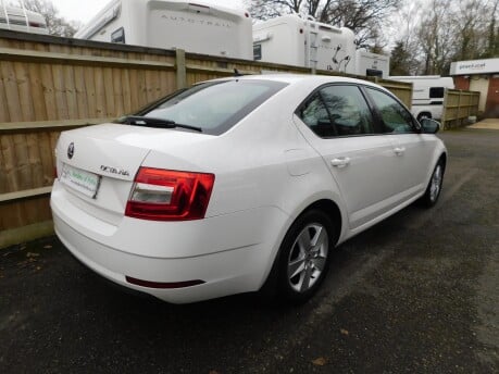 Skoda Octavia S 1.6 TDI 5dr 4