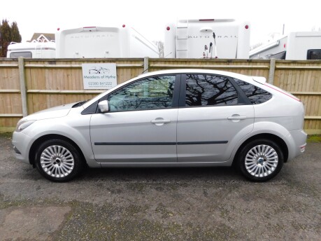 Ford Focus 1.6 TITANIUM 5dr 7