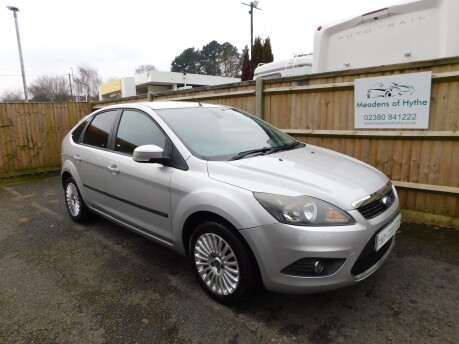 Ford Focus 1.6 TITANIUM 5dr 2