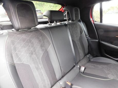 Peugeot 208 1.2 PURETECH GT PREMIUM S/S 5dr 30
