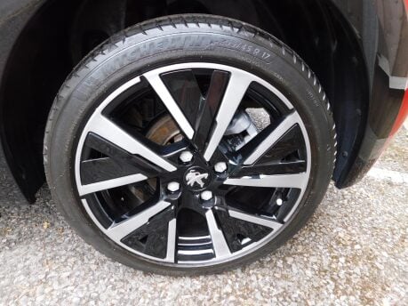 Peugeot 208 1.2 PURETECH GT PREMIUM S/S 5dr 12