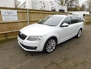 Skoda Octavia LAURIN AND KLEMENT TDI DSG 5 Dr Estate 8