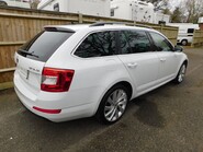 Skoda Octavia LAURIN AND KLEMENT TDI DSG 5 Dr Estate 4