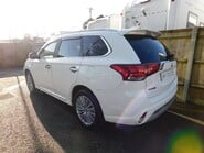 Mitsubishi Outlander 2.4 PHEV 4H PLUG IN HYBRID AUTOMATIC 6