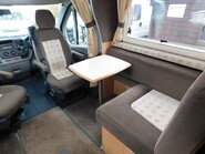 Auto-Sleepers Nuevo ES 4 BERTH PEUGEOT BOXER 2.2 HDI 120 CHASSIS 17
