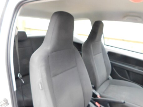 Volkswagen Up 1.0 TAKE UP 3dr 11