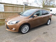 Ford Focus 1.0 Eco Boost ZETEC 5Dr 8