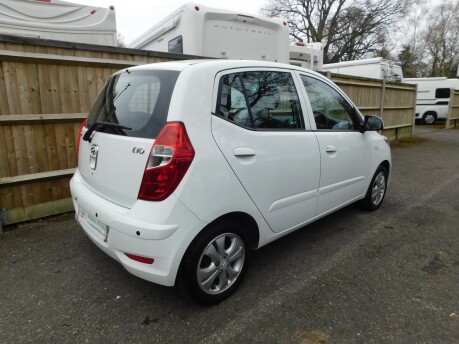 Hyundai i10 1.2 ACTIVE 5dr 4