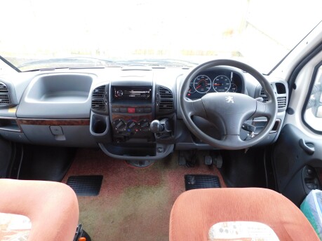 Autocruise Starfire EL 4 BERTH MOTORHOME PEUGEOT BOXER MWB 2.0 HDI CHASSIS 6