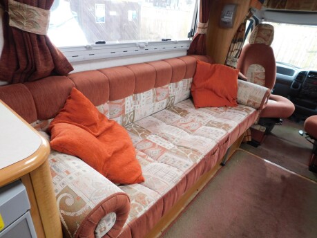 Autocruise Starfire EL 4 BERTH MOTORHOME PEUGEOT BOXER MWB 2.0 HDI CHASSIS 8
