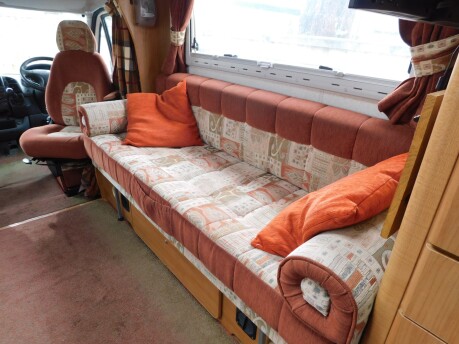 Autocruise Starfire EL 4 BERTH MOTORHOME PEUGEOT BOXER MWB 2.0 HDI CHASSIS 9
