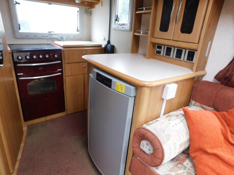Autocruise Starfire EL 4 BERTH MOTORHOME PEUGEOT BOXER MWB 2.0 HDI CHASSIS 16