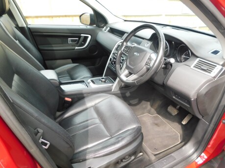 Land Rover Discovery Sport 2.0 SD4 HSE BLACK 5 Dr 17
