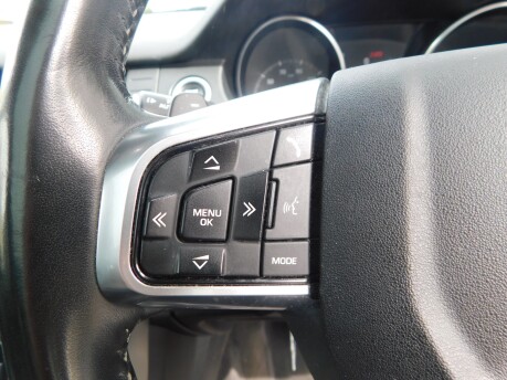 Land Rover Discovery Sport 2.0 SD4 HSE BLACK 5 Dr 15