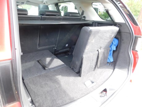 Land Rover Discovery Sport 2.0 SD4 HSE BLACK 5 Dr 26