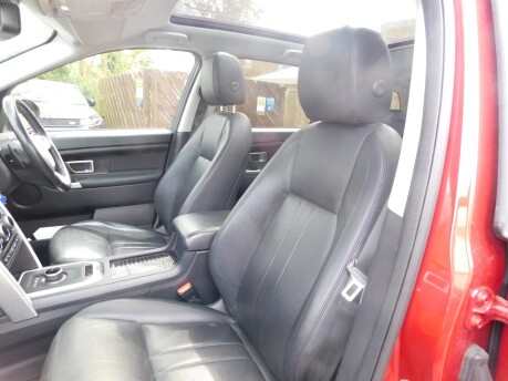 Land Rover Discovery Sport 2.0 SD4 HSE BLACK 5 Dr 19