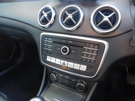 Mercedes-Benz GLA Class GLA 200 1.6 SE EXECUTIVE 5dr 15