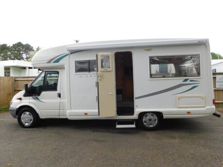 Auto-Sleepers Rienza 4 Berth 2.4D AUTOMATIC Ford Chassis 2