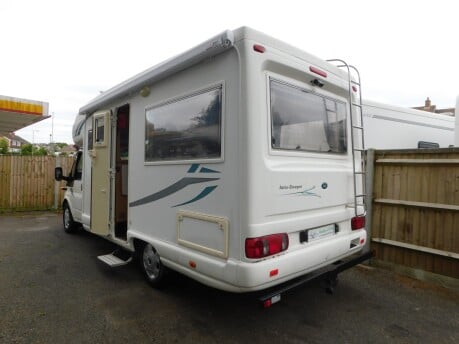 Auto-Sleepers Rienza 4 Berth 2.4D AUTOMATIC Ford Chassis 3