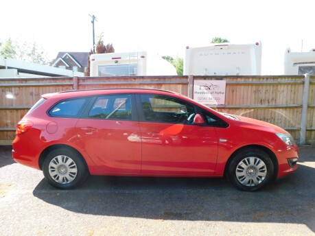 Vauxhall Astra 1.6 EXCLUSIV CDTI ECOFLEX S/S 5 Dr Estate 3