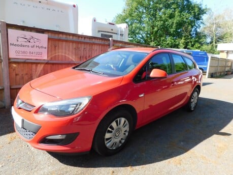 Vauxhall Astra 1.6 EXCLUSIV CDTI ECOFLEX S/S 5 Dr Estate 8