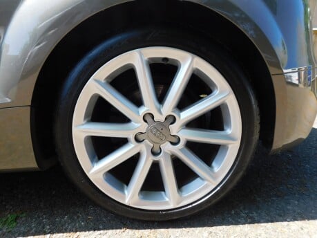 Audi TT 2.0 TDI 170 QUATTRO SPORT COUPE 11