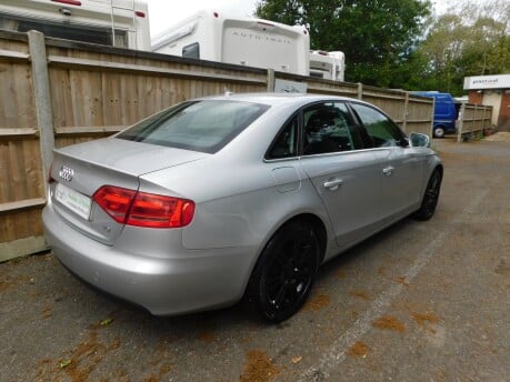 Audi A4 2.0 TDI SE MULTITRONIC AUTOMATIC 4dr 4