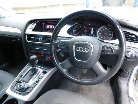 Audi A4 2.0 TDI SE MULTITRONIC AUTOMATIC 4dr 10