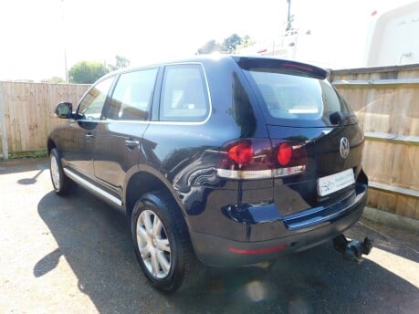 Volkswagen Touareg 2.5 TDi SE 174 5dr 6