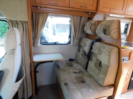 Elddis Sunseeker 145 4 BERTH MOTORHOME 14