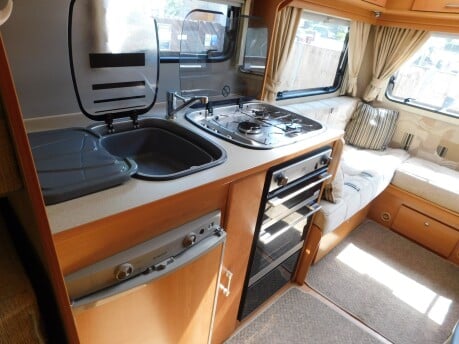 Elddis Sunseeker 145 4 BERTH MOTORHOME 15