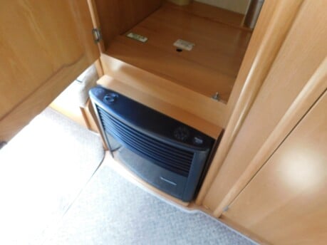 Elddis Sunseeker 145 4 BERTH MOTORHOME 22