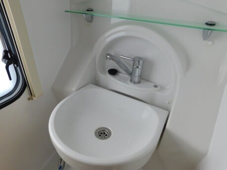 Elddis Sunseeker 145 4 BERTH MOTORHOME 24