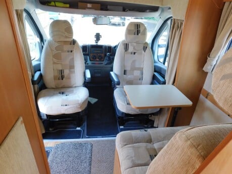 Elddis Sunseeker 145 4 BERTH MOTORHOME 13
