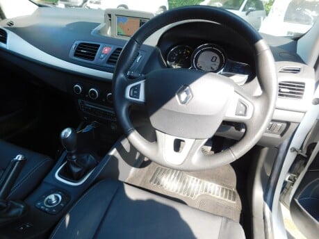 Renault Megane DYNAMIQUE TOMTOM 1.4 TCE Coupe 11