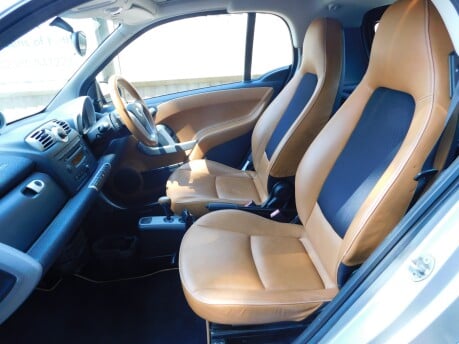 Smart Fortwo Coupe PASSION Limited Two Automatic Coupe 17