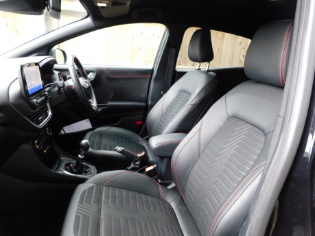 Ford Puma ST-LINE X 1.0 EcoBoost MHEV Hybrid 5dr 19