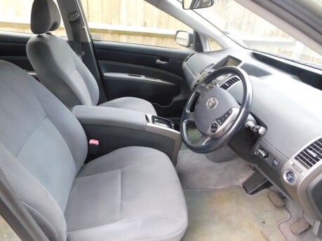 Toyota Prius T SPIRIT 1.5 VVT-I HYBRID AUTOMATIC 5dr 11