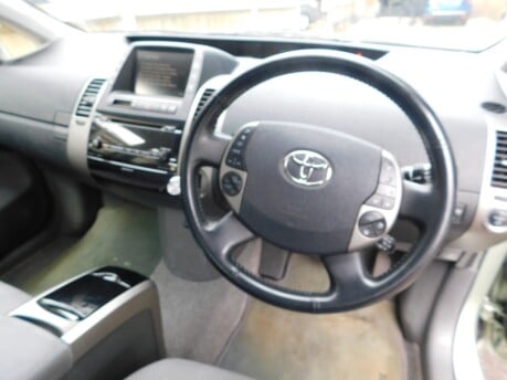 Toyota Prius T SPIRIT 1.5 VVT-I HYBRID AUTOMATIC 5dr 7