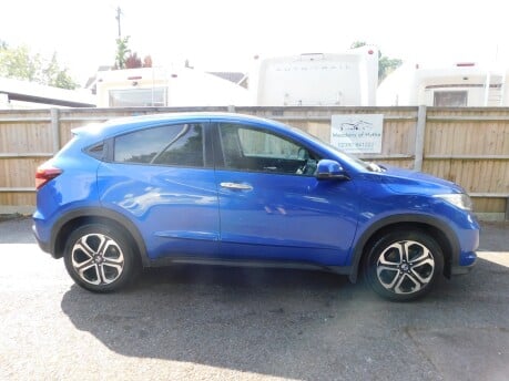 Honda HR-V 1.5 I-VTEC EX 5dr 3